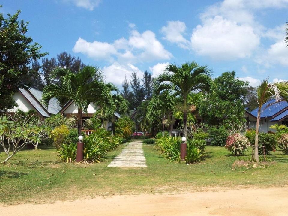 Klongdao Beach Resort Ко-Ланта Экстерьер фото